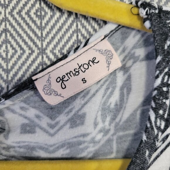 COPY - Gemstone Flowy Black And White Aztec Design Shirt Size Small - Picture 4 of 8